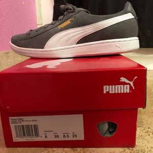 NEW Puma Sneakers - Comfort Soft Foam in Gray